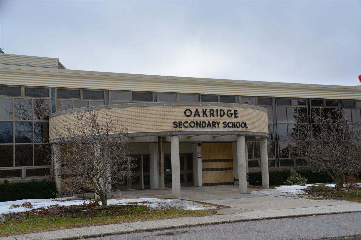Oakridge Secondary School